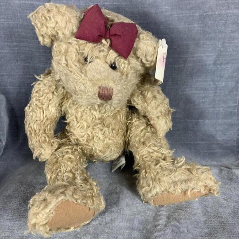 Vintage Regal 1998 Russ Berrie Plush Brown Stuffed Teddy Bear Sarah 7​